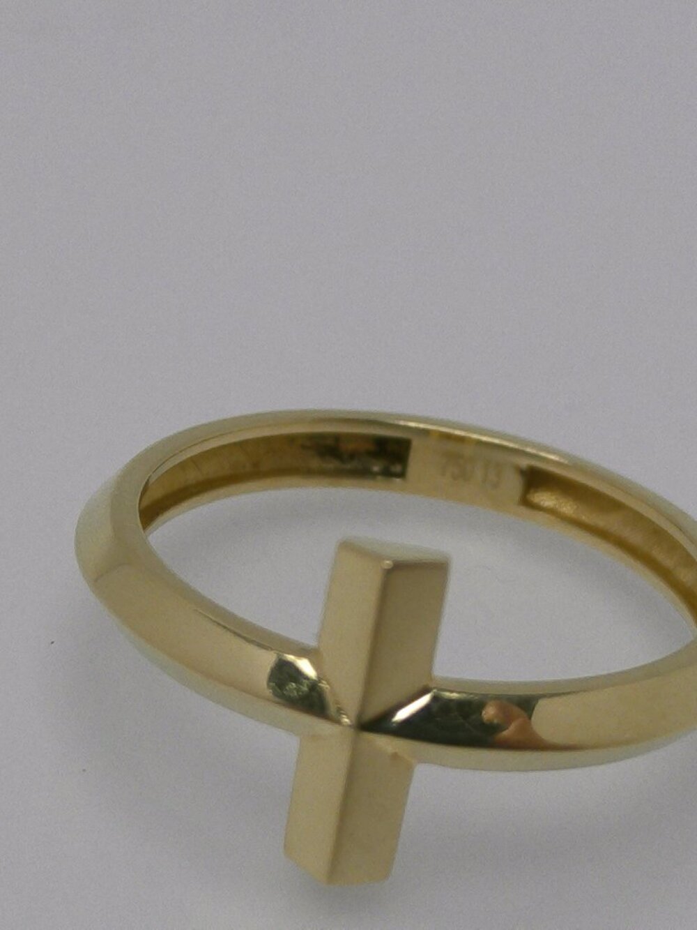 Cross Ring - Picture 5 of 13